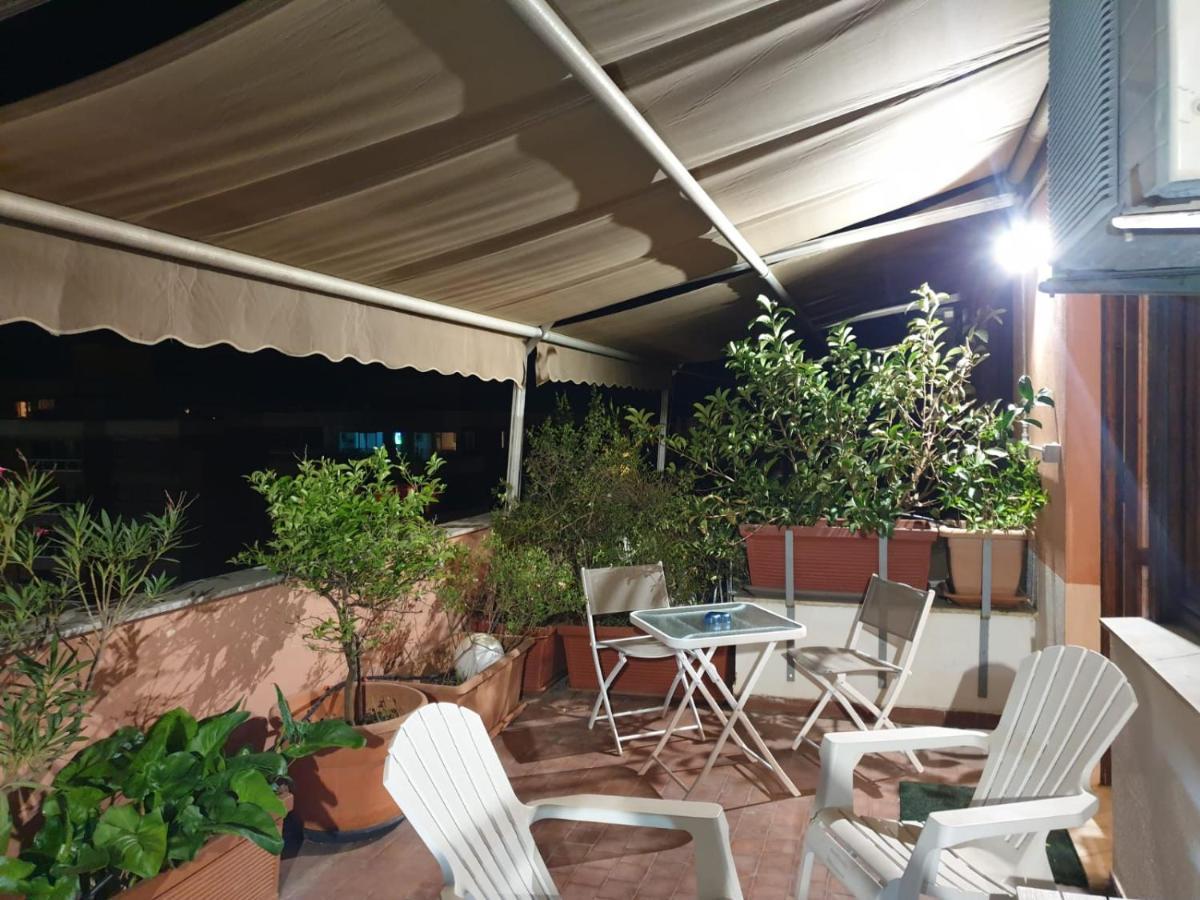 Отель La Terrazza Di Anna Сассари Экстерьер фото