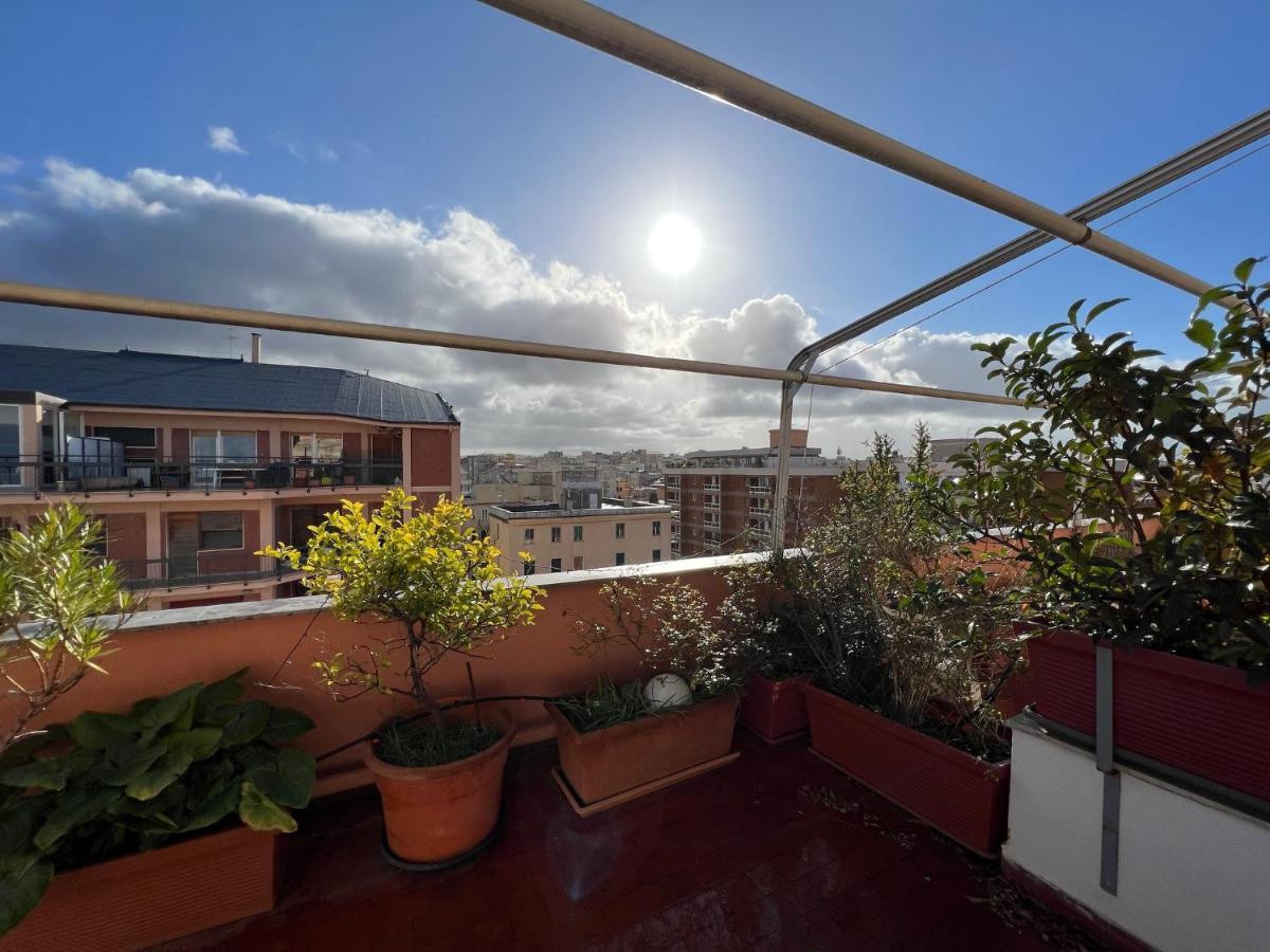Отель La Terrazza Di Anna Сассари Экстерьер фото